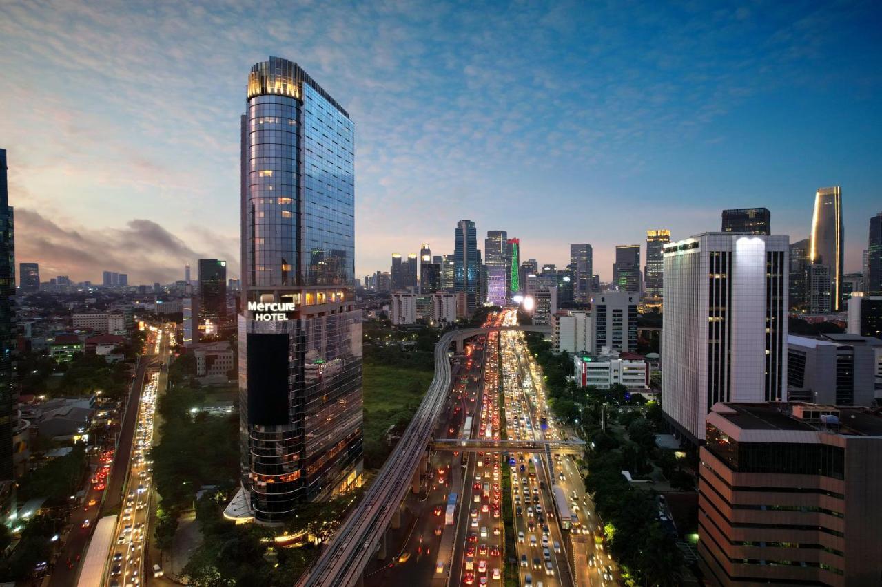 Mercure Jakarta Gatot Subroto Экстерьер фото