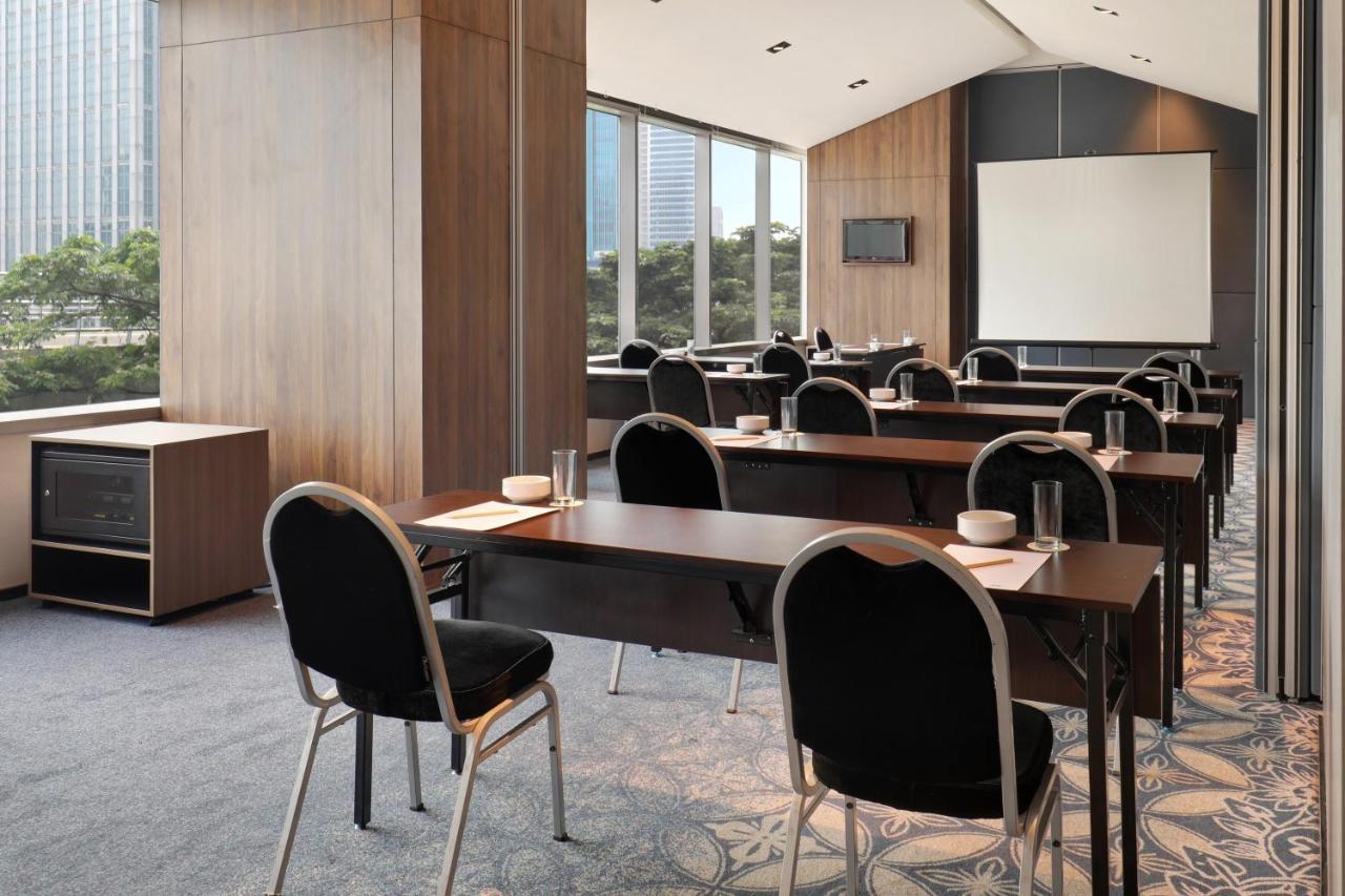Mercure Jakarta Gatot Subroto Экстерьер фото