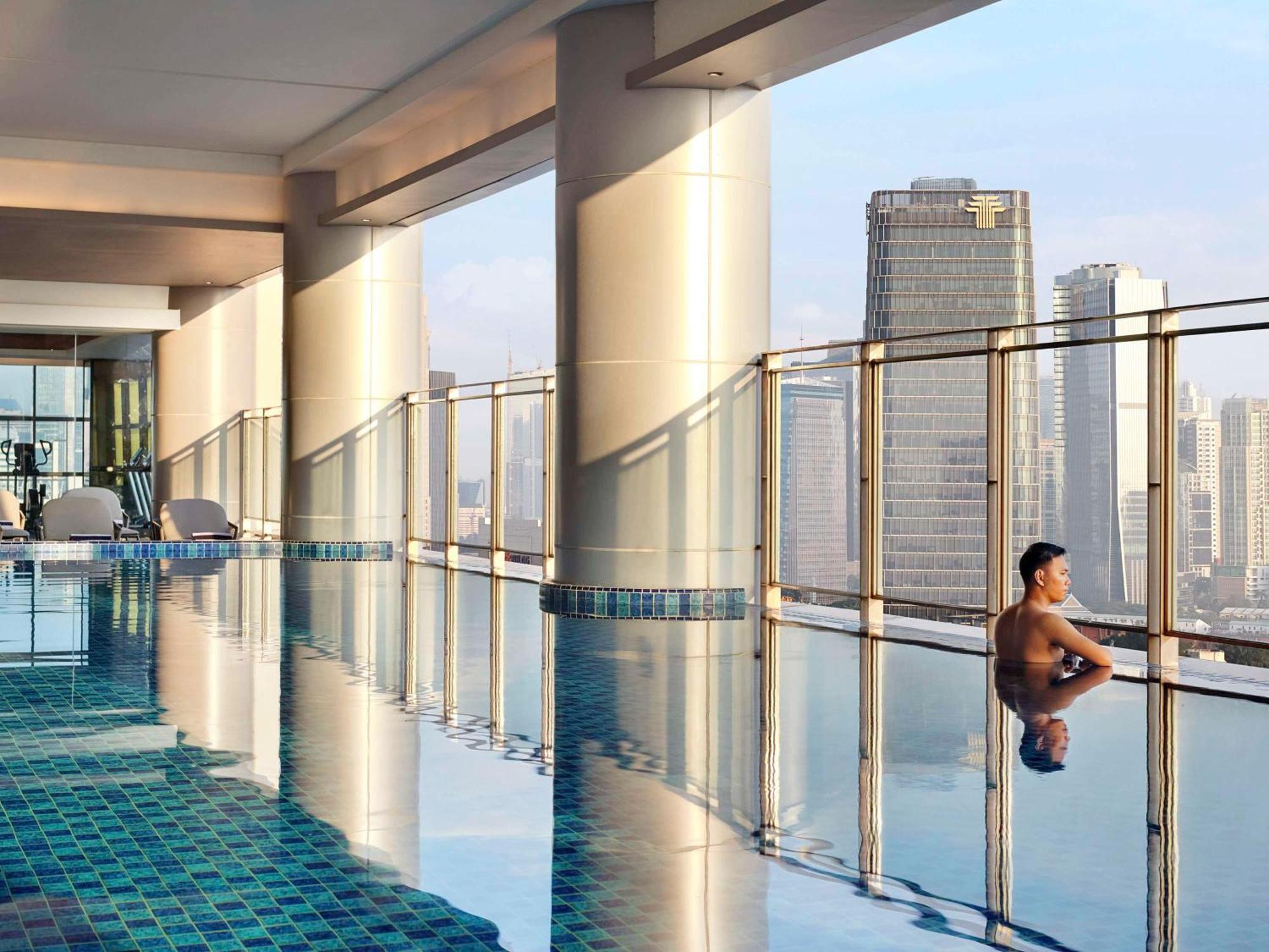 Mercure Jakarta Gatot Subroto Экстерьер фото